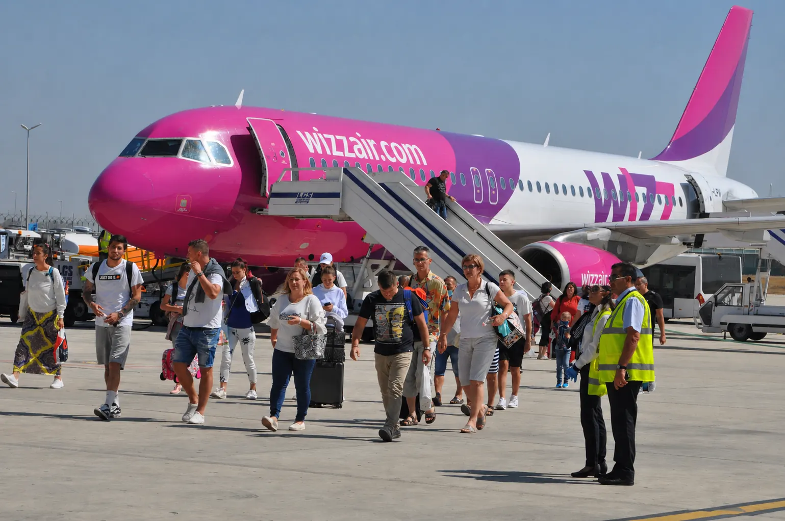 Wizz Air otvorio bazu u Podgorici, šta to znači za nekretnine i turizam u Crnoj Gori