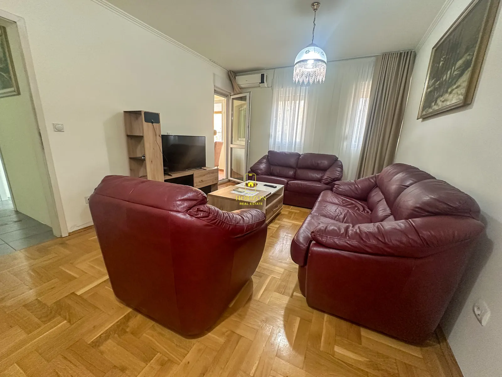 Dvosoban stan, Centar