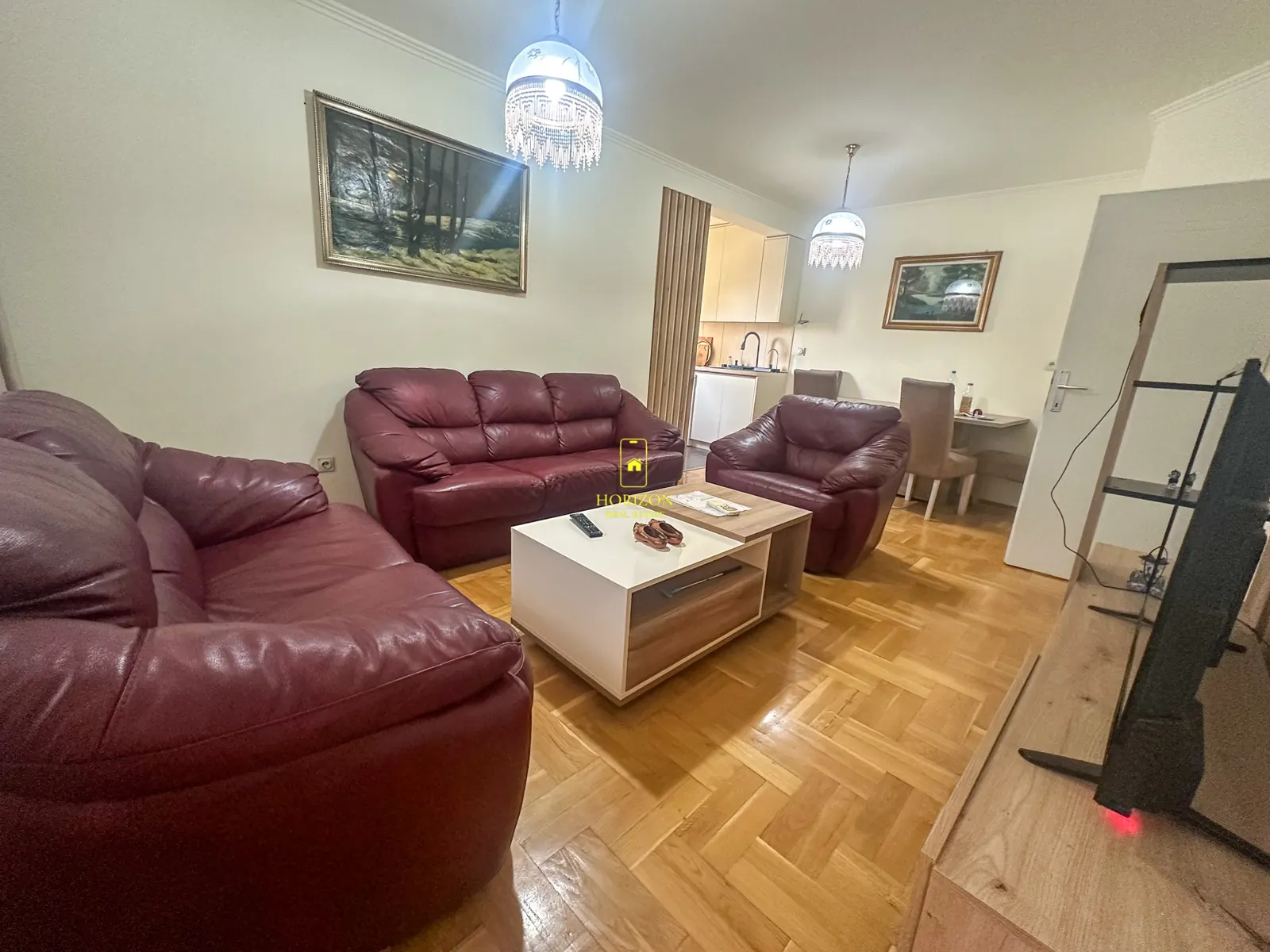 Dvosoban stan, Centar, fotografija 2